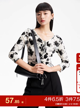 tq区绫致Vero ModaT恤女25春夏玫瑰植绒印花修身显瘦V领七分袖潮