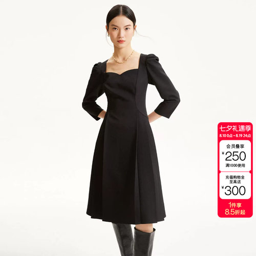t区绫致Vero Moda连衣裙春夏肌理感短裙A字泡泡袖心形领