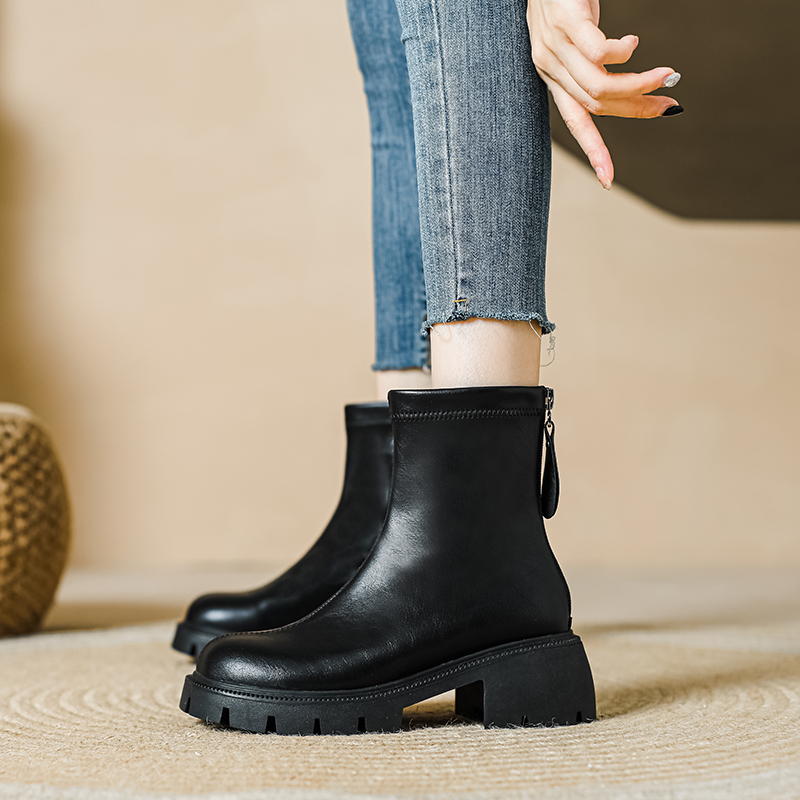 切尔西短靴女2025年新款靴子厚底马丁靴瘦瘦靴春秋单靴大码41一43
