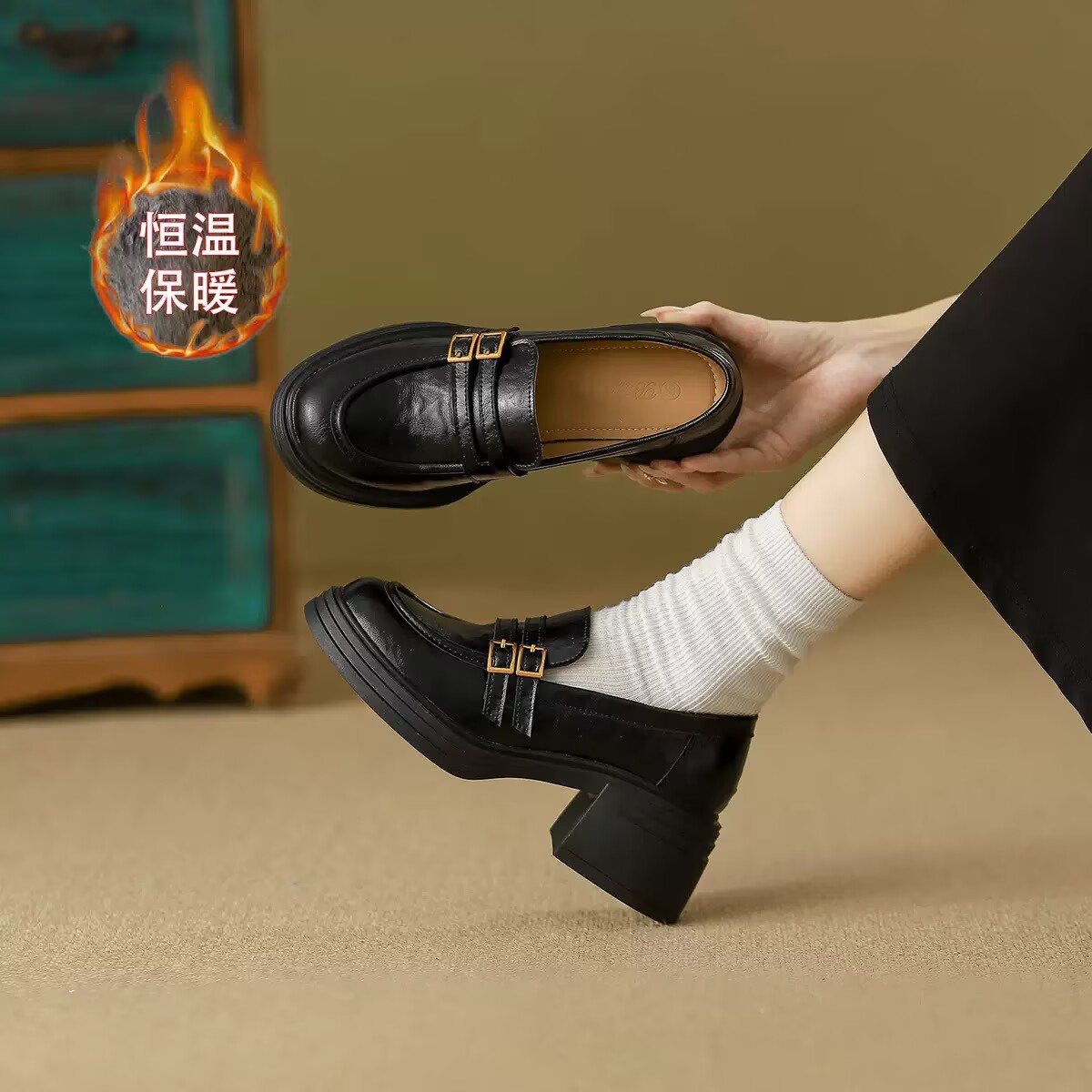 玛丽珍小皮鞋女冬加绒粗跟乐福鞋