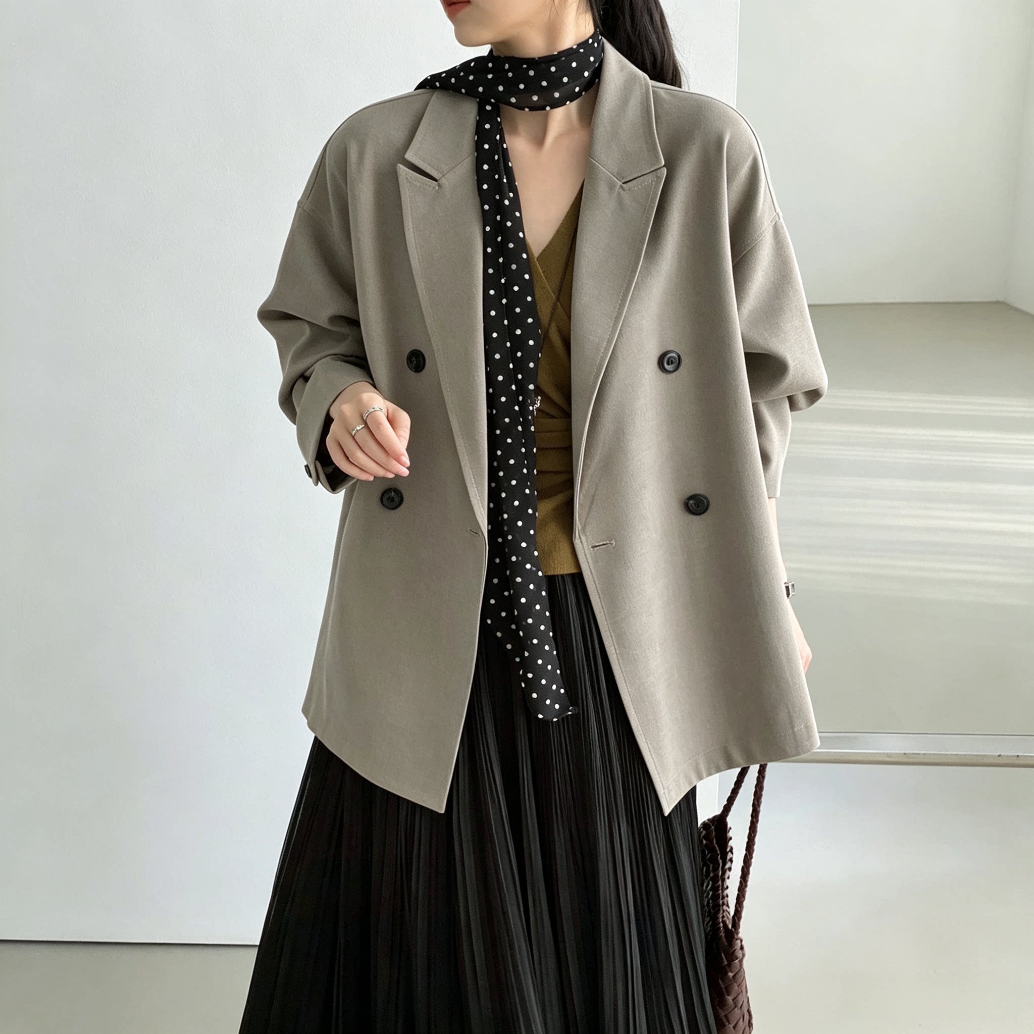 韩系宽松廓形西装外套女2026秋高级感双排扣简约气质垂感休闲上衣
