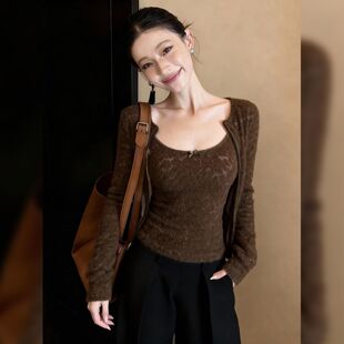 绝美巨好看的棕色开衫外套小内搭高级感蕾丝吊带背心上衣两件套装