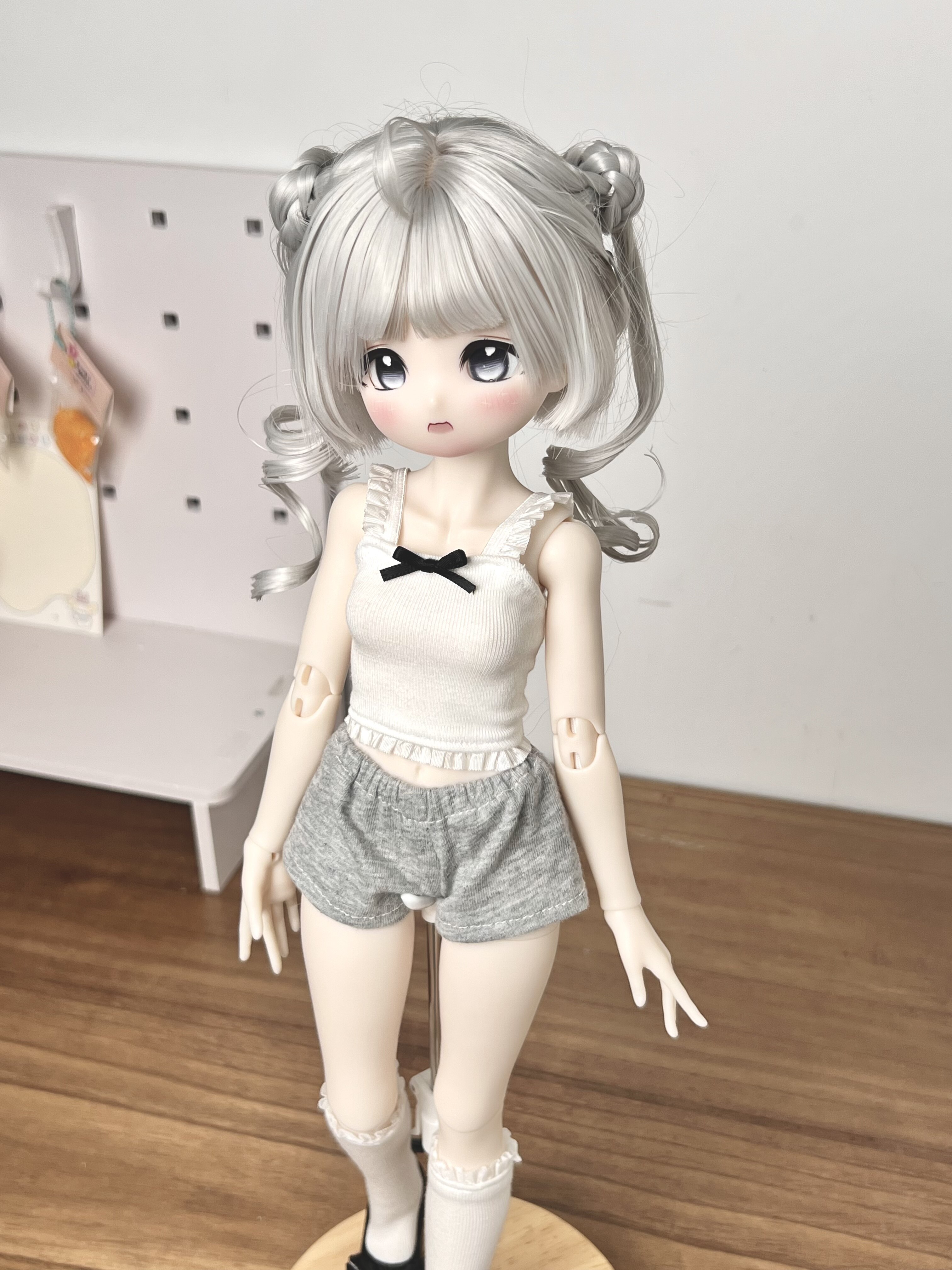 BJD四分娃衣吊带短裤套装bjd4分衣服短袖6分娃衣小六分背心热裤子图片