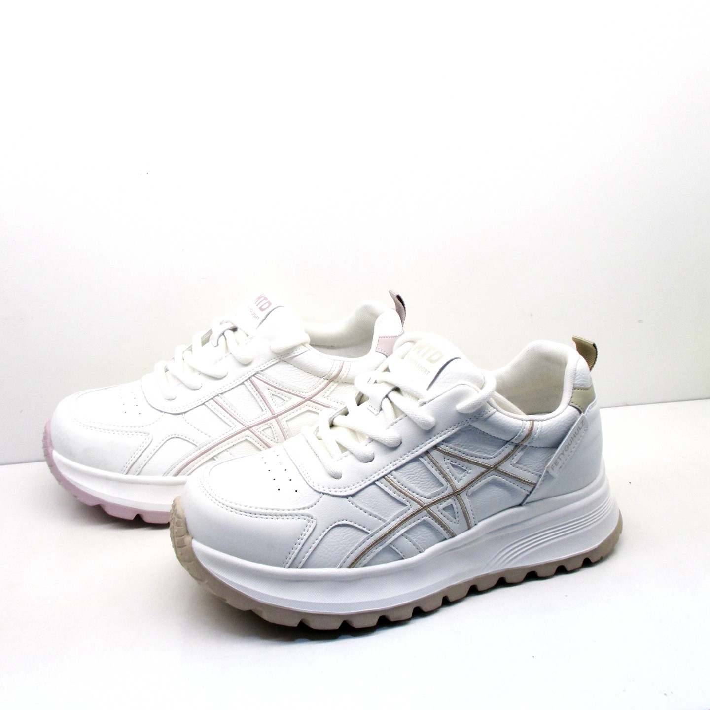 大码女鞋2026春季新款时尚圆头休闲鞋特大号厚底百搭小白鞋40-43,女鞋,时尚休闲鞋,淘宝优惠券,粉丝福利购,淘宝优惠卷