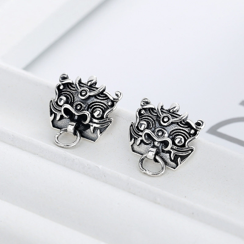 复古银狮子头门环扣耳钉个性吊坠狴犴神兽麒麟做旧饰品配件针气质