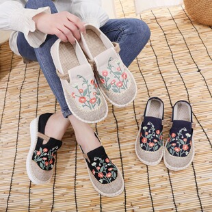 云南民族风大理丽江古城同款女士春夏秋平底复古绣花布鞋舒适透气