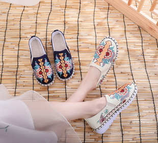 丽江大理西双版纳古城同款云南民族风手工绣花鞋旅游穿搭鞋子特色
