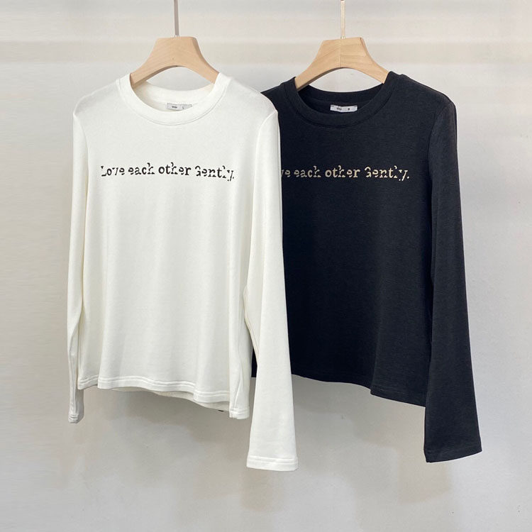 初溯家2026早春新款欧货女印花字母简约圆领长袖磨毛t恤上衣百搭