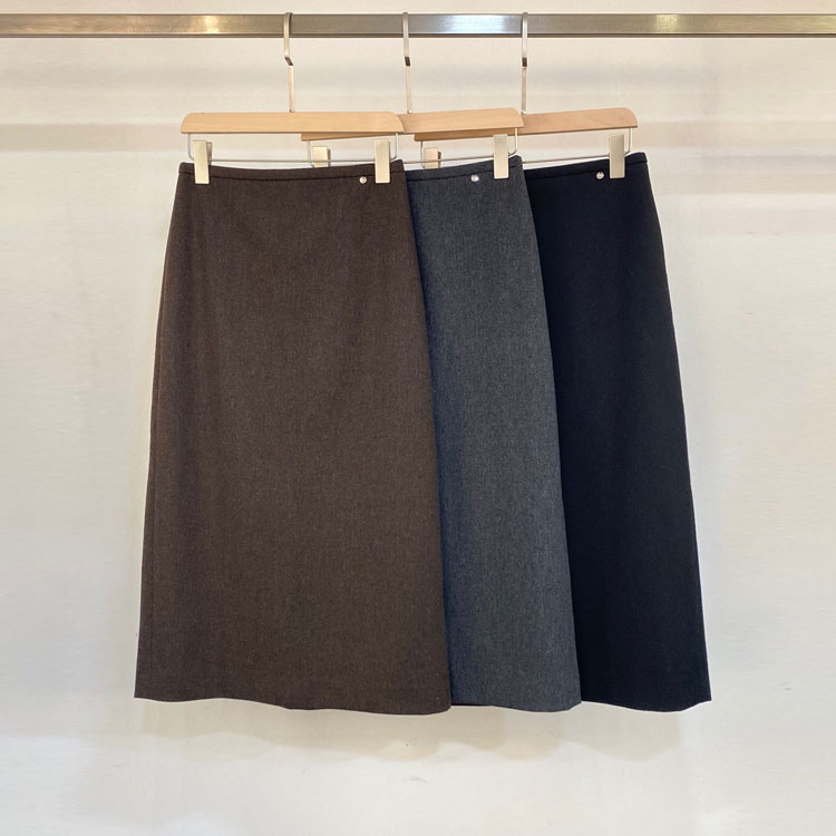初溯家2026早春新款欧货女半身裙极简风高腰开叉下摆直筒裙中长裙