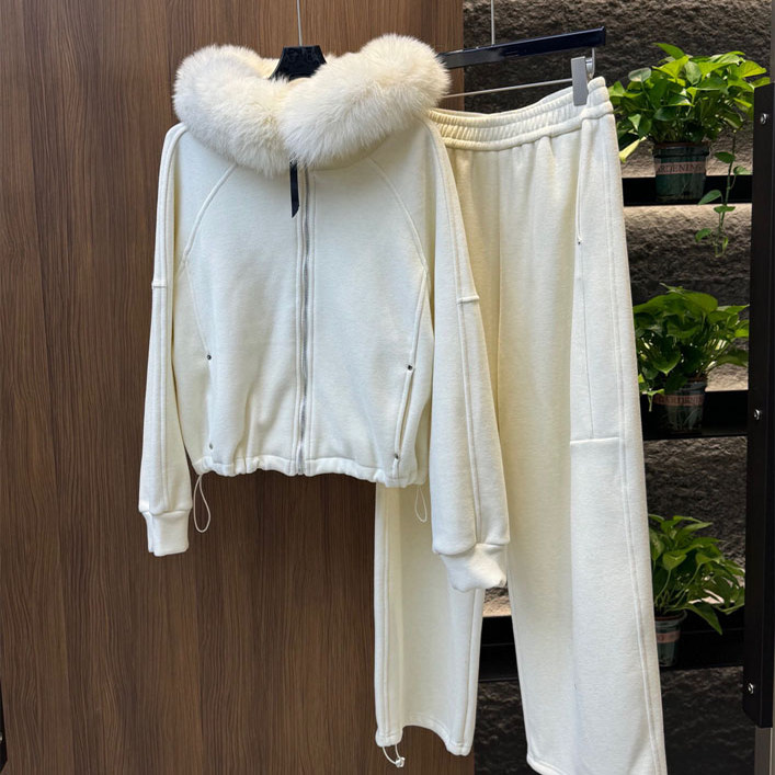 初溯2025秋冬新款欧货女毛领可拆卸连帽卫衣+弯刀裤加绒休闲套装