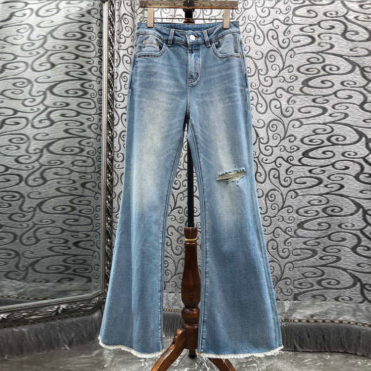 初溯家2026春夏新款欧货破洞毛边微喇裤女高腰显瘦浅蓝色牛仔长裤