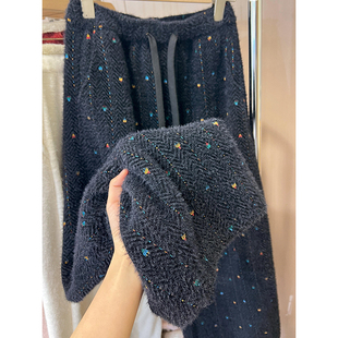 复古慵懒感爱心刺绣卫裤女秋冬2026新款人字纹编织彩虹绒绒休闲裤