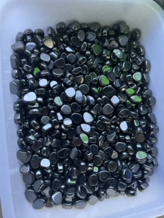 磁铁矿抛光原石，120一公斤