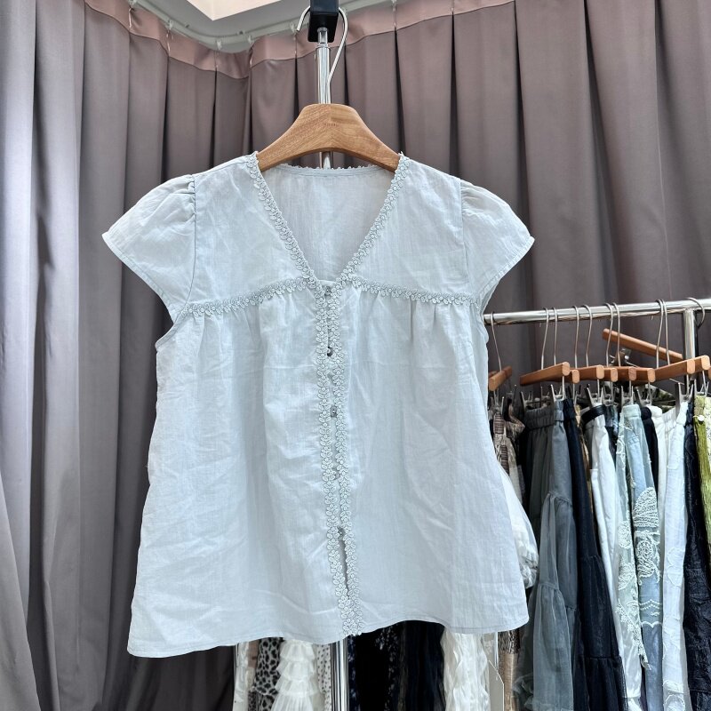 YIDO66072正版夏季新款重工艺蕾丝绣花减龄飞飞袖娃娃衫上衣女装