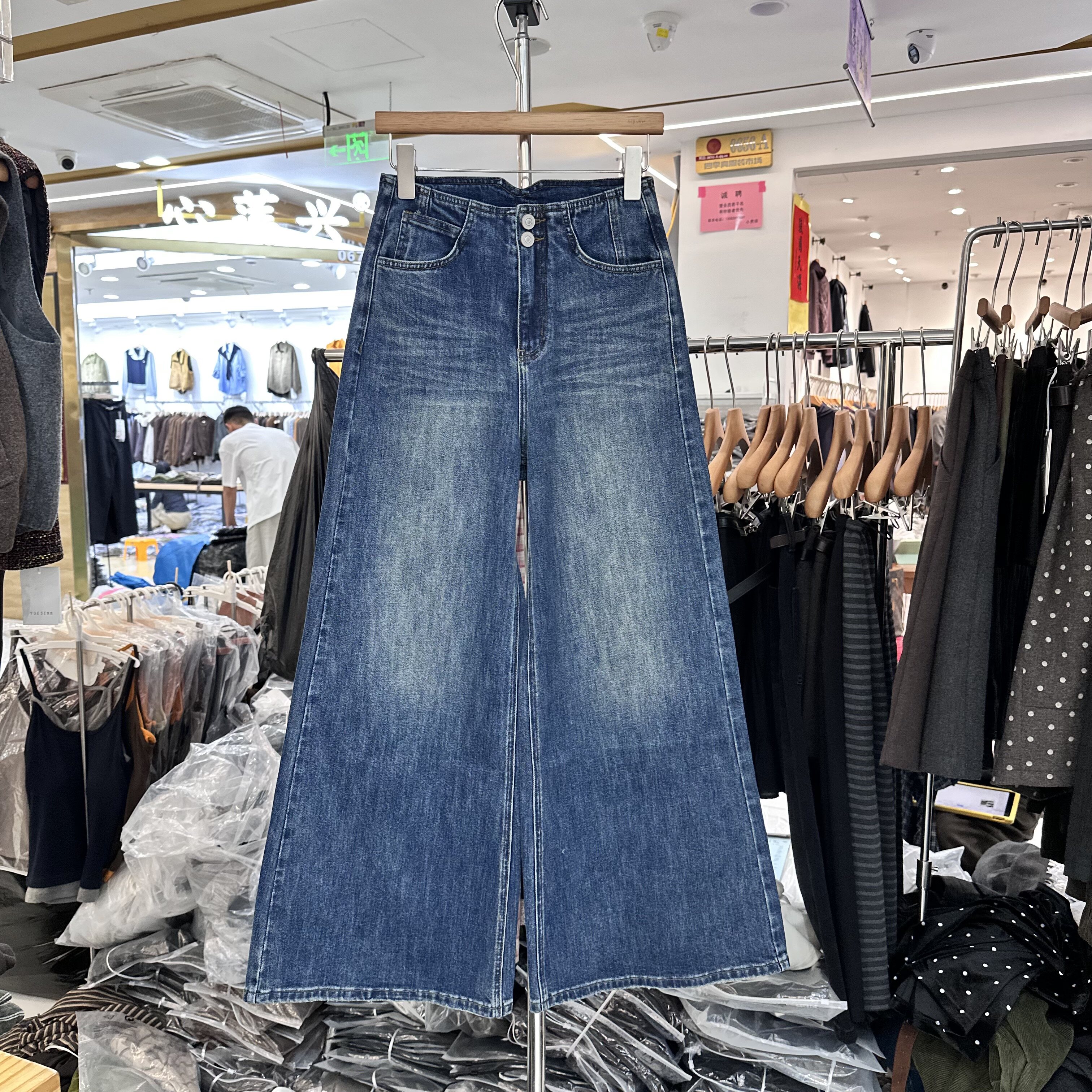 欧洲站微喇叭牛仔裤筒裤