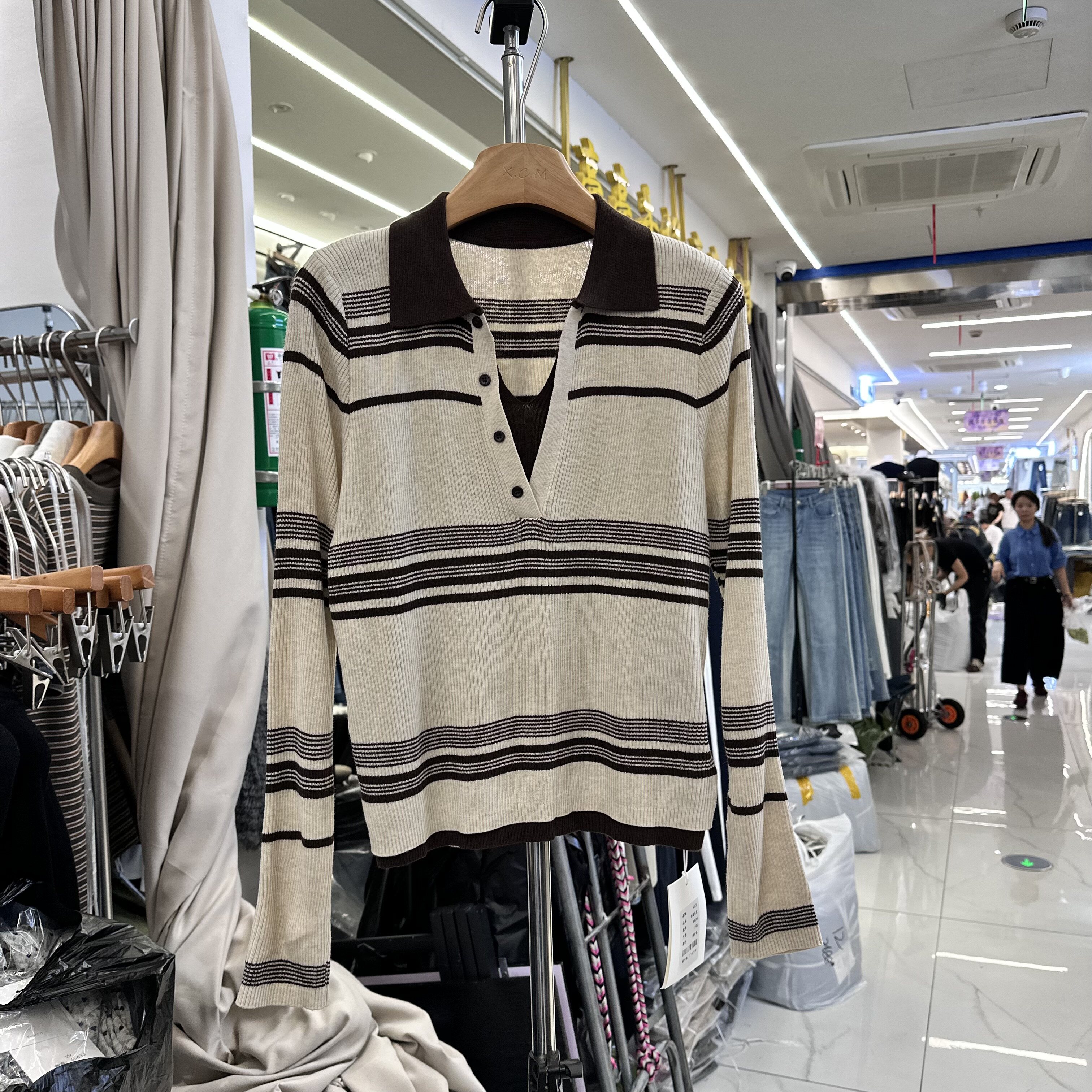 NICE奈斯88236韩系条纹毛衣
