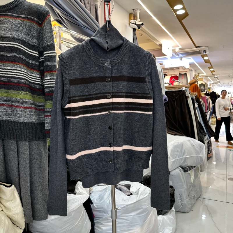 韩版叠穿两件套马夹毛衣潮