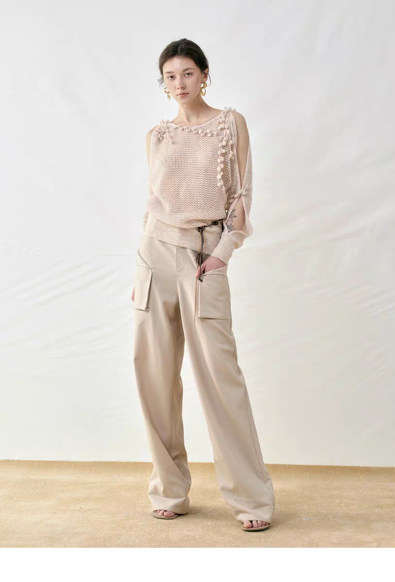 新款Cello Sonata早秋系列镂空露肩设计感马海毛钩花针织毛衣女