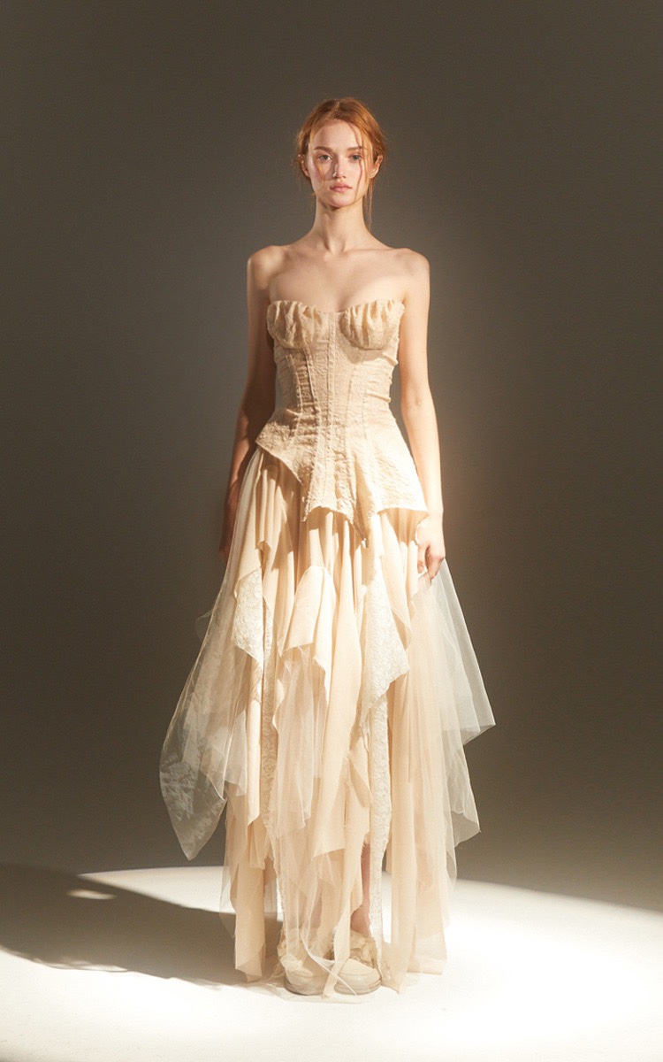 雕花束腰裸粉雕花束腰修身