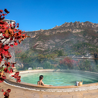 北京古北水镇古北之光温泉度假酒店+早餐+水镇门票2天1晚套餐GB