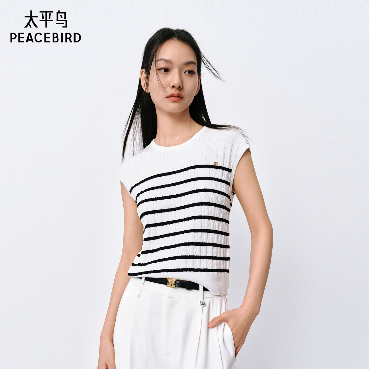 太平鸟百搭黑白条纹短袖针织衫女夏装线套衫品质通勤上衣
