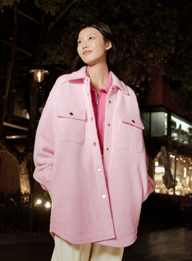 太平鸟女装年冬季款衬衫式呢大衣A3AAE420K