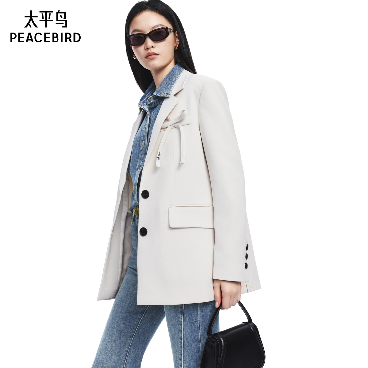 太平鸟2025年新款白色蝴蝶结设计混纺西装外套女品质感A1BAF1409