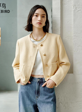 太平鸟含绵羊毛鹅黄色金扣小香风外套女2025款短款品质夹克