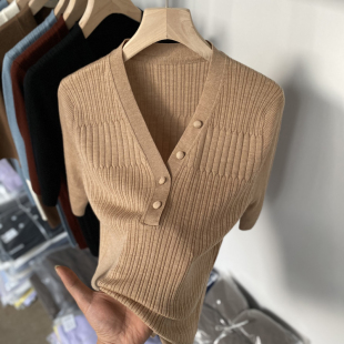 V领中袖超细纯羊毛针织打底衫女春夏修身薄款美丽诺精纺短袖上衣