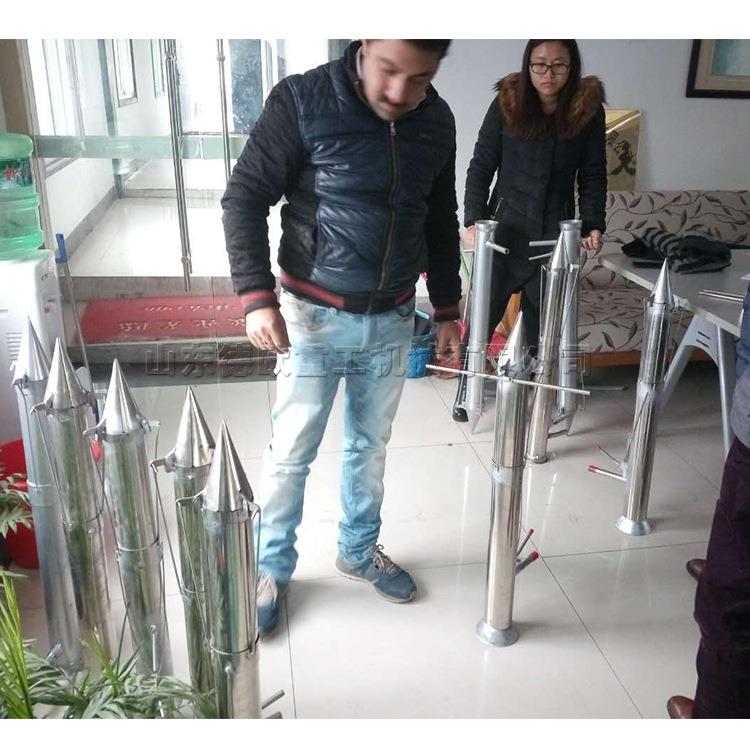 厂家直销哈密瓜穴播机 手持式蔬菜播种机 烟苗菜苗移栽机 率