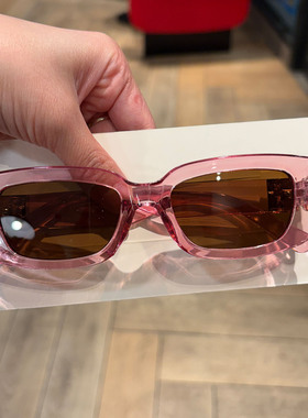 方形太阳镜简约2026新款墨镜复古休闲高级感显瘦防晒太阳眼镜女士