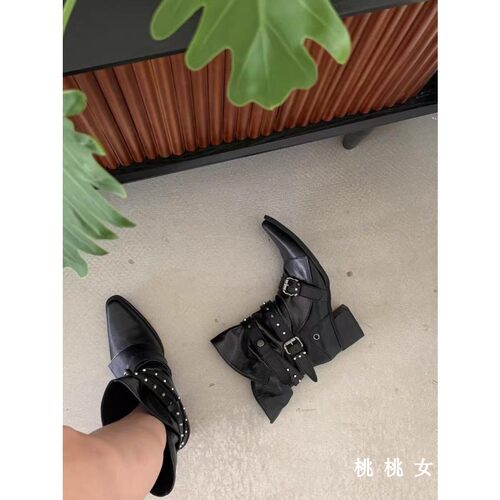 韩国小众设计铆钉朋克风西部短靴