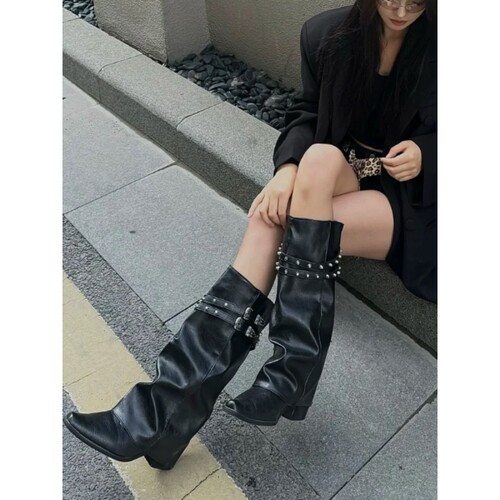 粗跟裤管靴女皮带铆钉尖头骑士靴