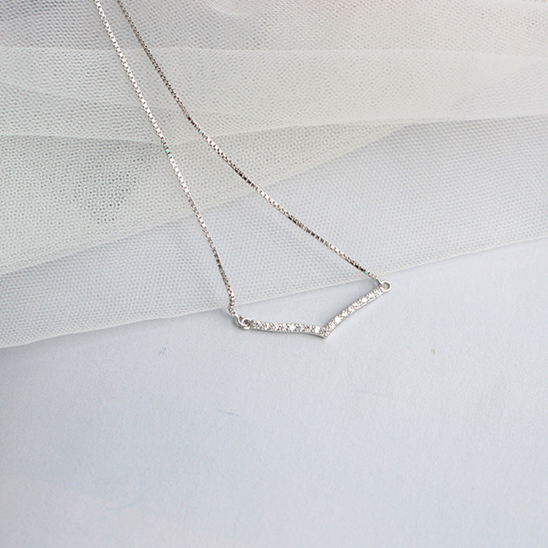 925纯银v型项链女字母优雅气质简约百搭日韩版锁骨链短款新款礼物