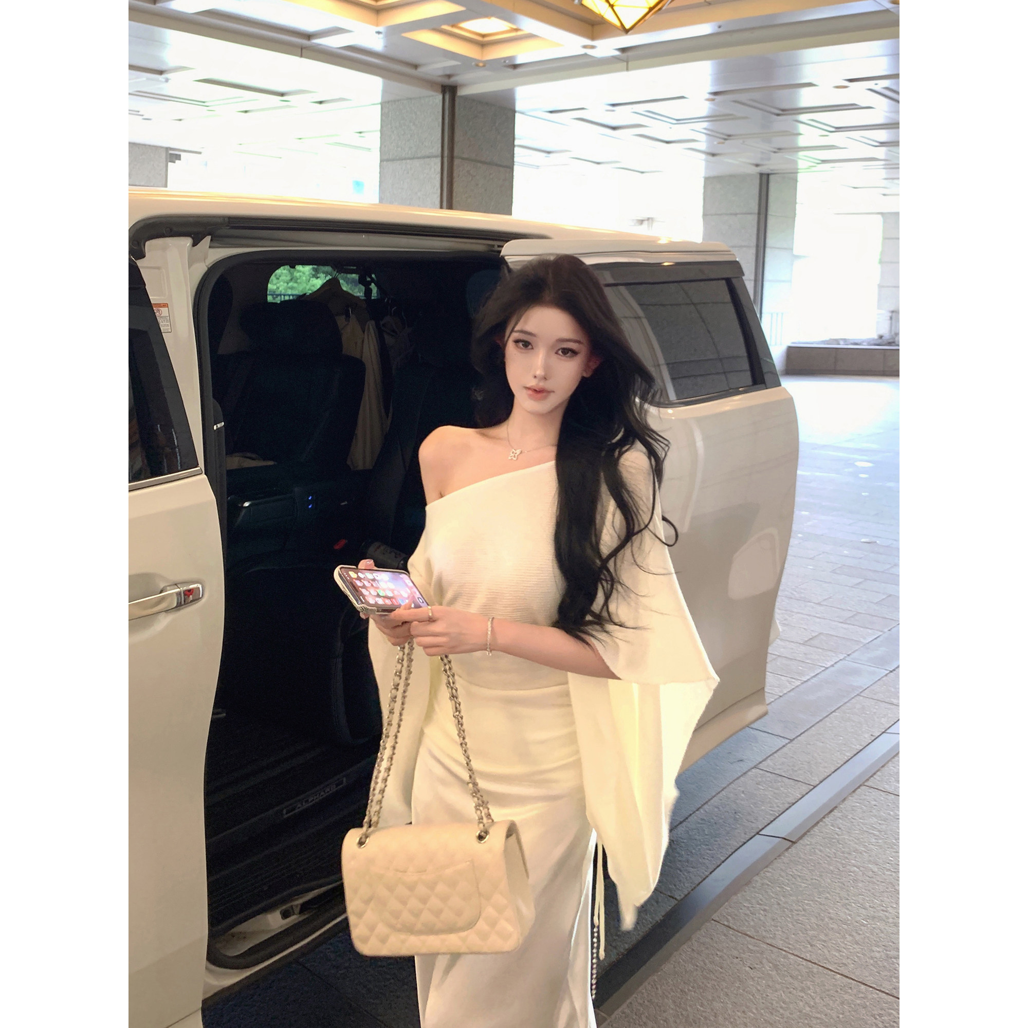 JAYKY YANG【叠搭伴侣】绵羊毛抽绳针织罩衫一字肩微透披肩上衣女