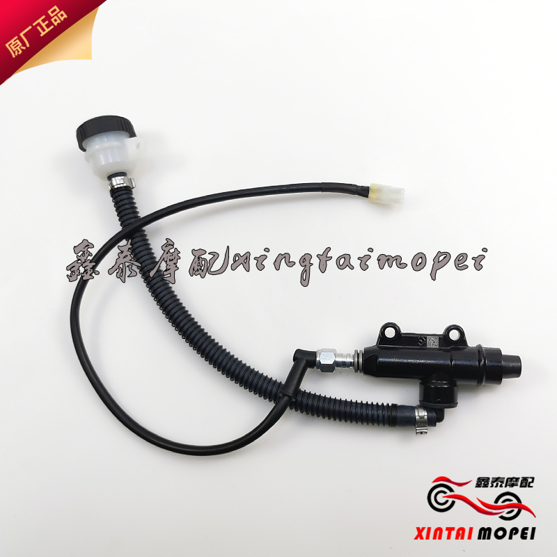 贝纳利幼狮500后油泵体一字泵