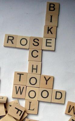实木片片 正方体颗粒Scrabble英文字母拼单词游戏 提高英语词汇量