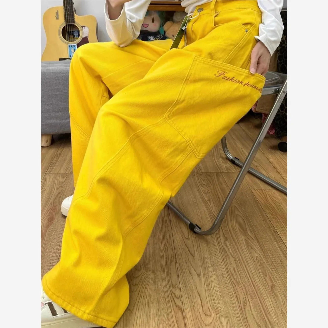 黄色弯刀刺绣牛仔裤女秋夏季高腰直筒长裤多巴胺垂感宽松阔腿裤子