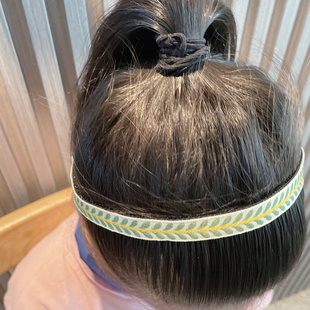 刺绣小花女童魔术贴发箍儿童不伤发碎发贴刘海贴可爱宝宝防滑头箍