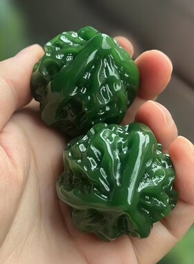 玉色核桃和田色核桃手把件核桃健身球碧绿色手球把玩件手球送人
