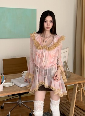 已出货枫秋霞粉橙色印花雪纺蕾丝花边V领百搭原创水袖长袖上衣