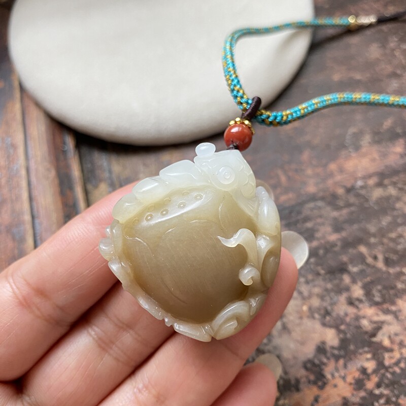 细腻脂白和田糖白玉连年有余吊坠金鱼挂件手工玉器带证书不议价