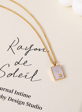 钛钢项链 无事牌吊坠项链女轻奢小众复古高级感福字小方牌锁骨链