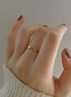 钛钢戒指 菱形格子纹时尚精致戒指女百搭小众设计指环配饰不褪色