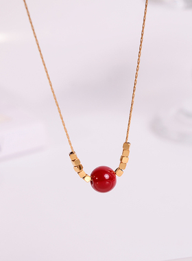 钛钢项链 安可拉红小方糖项链女小众设计感轻奢百搭锁骨链不褪色