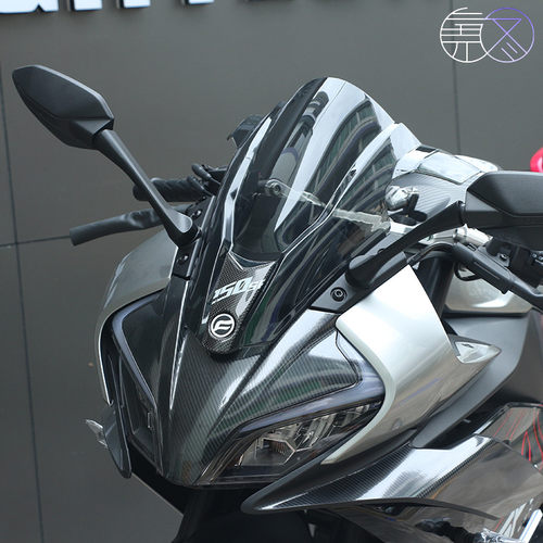 适用23-25款春风250SR竞技加高挡风前风挡SR250挡风板导流罩改装