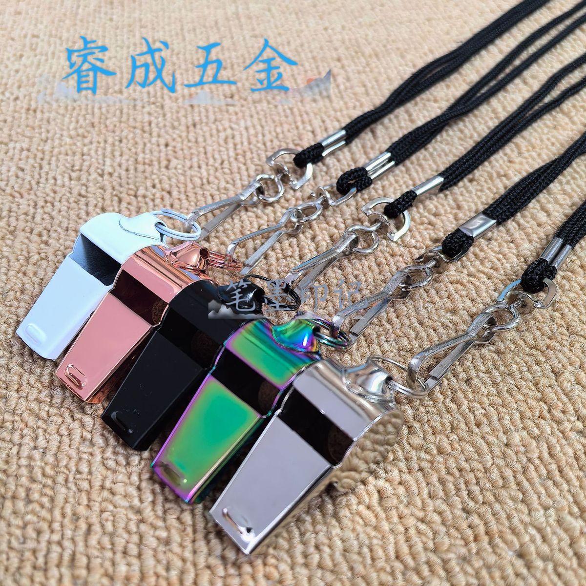 炫彩口哨金属口哨户外烤漆救生哨不锈钢运动哨子亚马逊电商货源