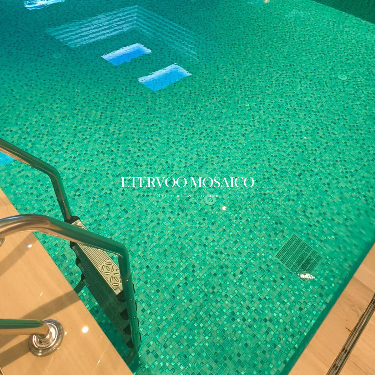轻奢会馆酒店游泳池水晶玻璃马赛克瓷砖浴室温泉水池蓝色地砖拼花