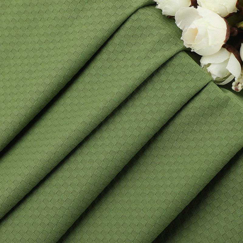 180g锦纶提花方格速干透气针织布提花面料男装运动休闲服面料