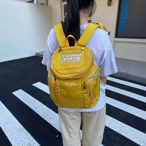 现货日系美山20L儿童双肩背包户外上学书包大容量旅行包